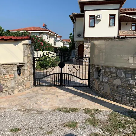 Stunning 4-Bed Villa Celik 4 Bedrooms All Ensuite * Дальян