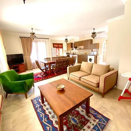 Stunning 4-Bed Villa Celik 4 Bedrooms All Ensuite * Dalyan